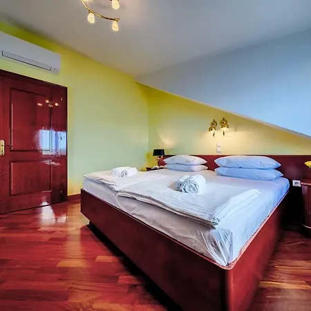 Sunset Water Apartman Vis